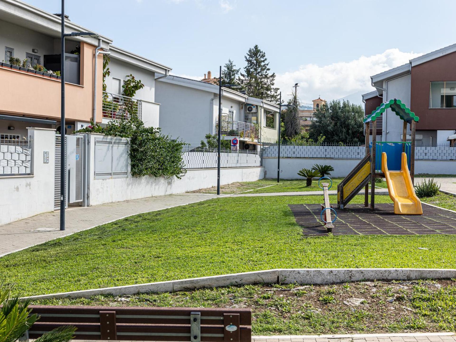 Mrb Real Estate - Maison Ludovica - Monolocale Moderno Con Giardino Frattocchie Exteriér fotografie